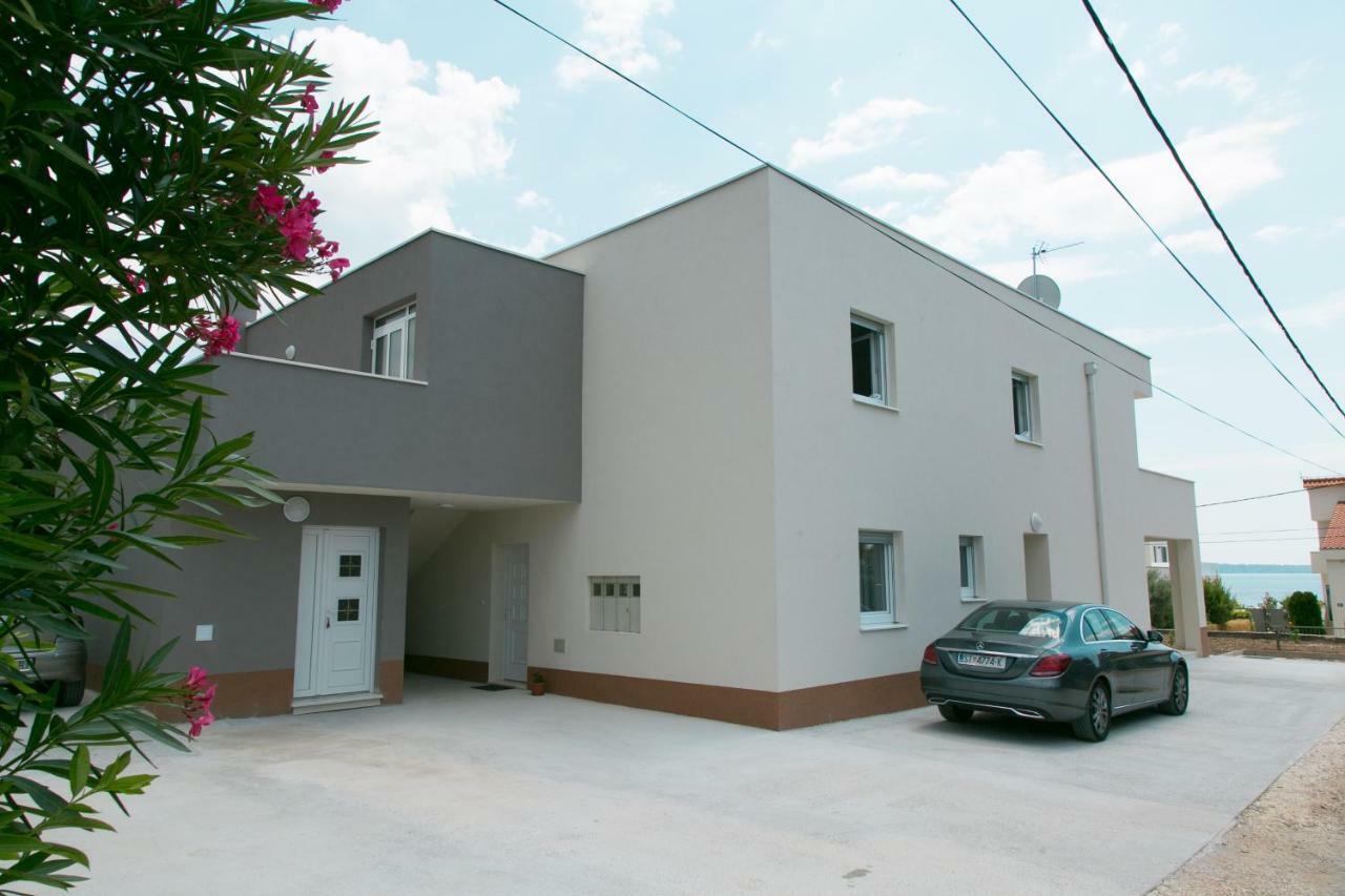 Navi Apartment Kastela Exterior photo