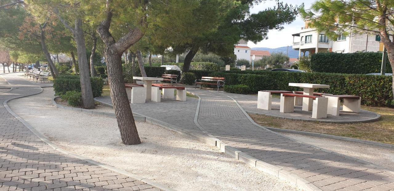 Navi Apartment Kastela Exterior photo